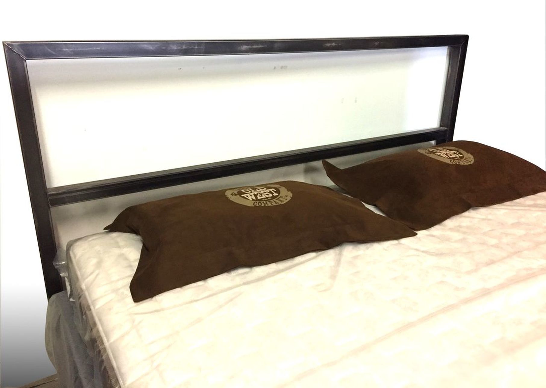 Denver Colorado Industrial furniture modern bed queen size bed 